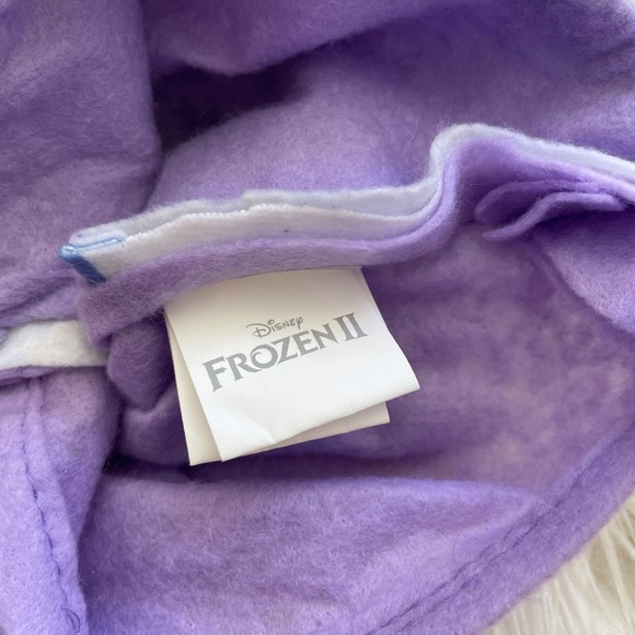 Frozen 2 stocking - Picture 3 of 5